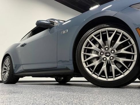 Used 2026 Ford Mustang GT Premium RWD image 2