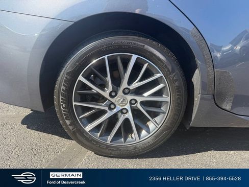 Used 2016 Lexus ES 350 w/ Luxury Package w/Wood Trim FWD image 11