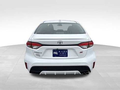 Used 2022 Toyota Corolla SE image 4