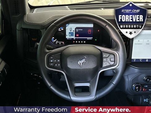 Used 2024 Ford Bronco Badlands w/ Sasquatch Package AWD/4WD image 15