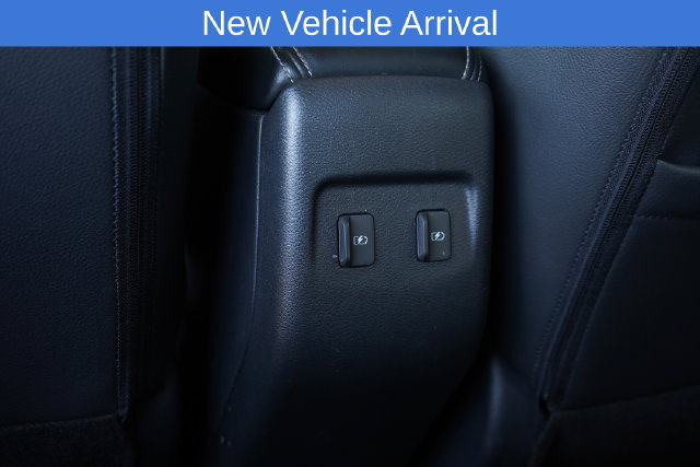 Used 2024 Nissan Kicks SR w/ SR Premium Package FWD image 30