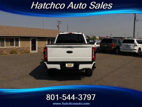 Used 2025 Ford F250 XLT w/ Black Appearance Package AWD/4WD image 4