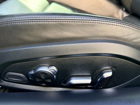 Used 2018 Audi R8 V10 w/ Black Optic Package image 22