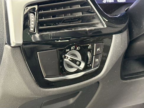 Used 2023 BMW 530e xDrive image 14