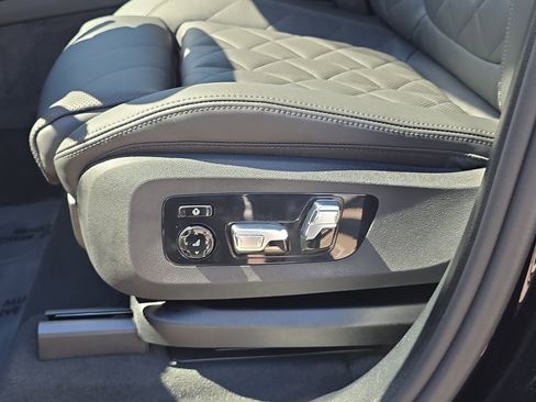 New 2026 BMW X7 xDrive40i image 23