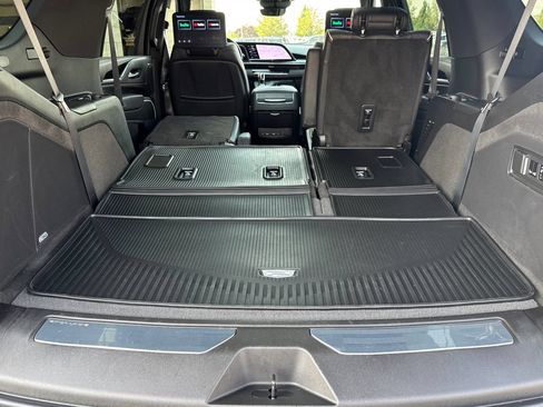 Used 2024 Cadillac Escalade Sport w/ LPO, ONYX Package AWD/4WD image 20