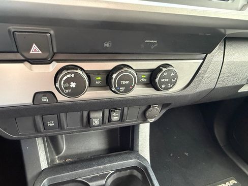 Used 2019 Toyota Tacoma SR5 image 30