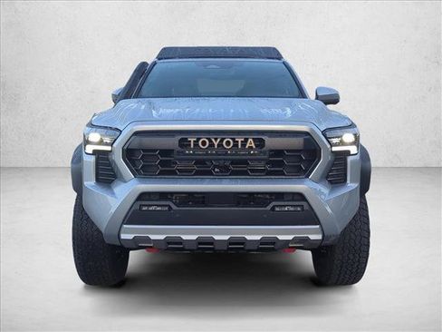 Used 2025 Toyota Tacoma 4x4 Double Cab Hybrid image 2