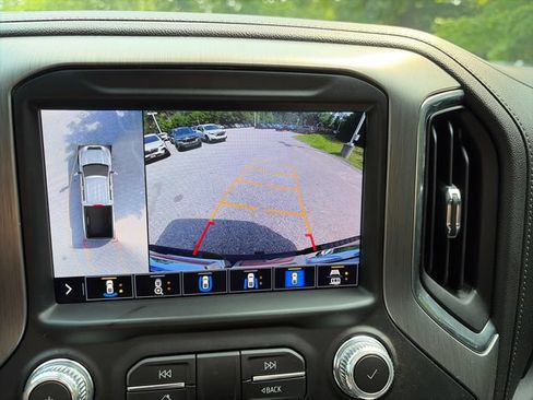 Used 2023 GMC Sierra 3500 Denali w/ Denali Black Diamond Edition AWD/4WD image 25
