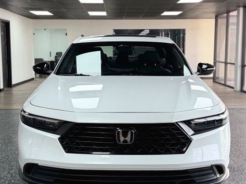 Used 2025 Honda Accord Sport image 5