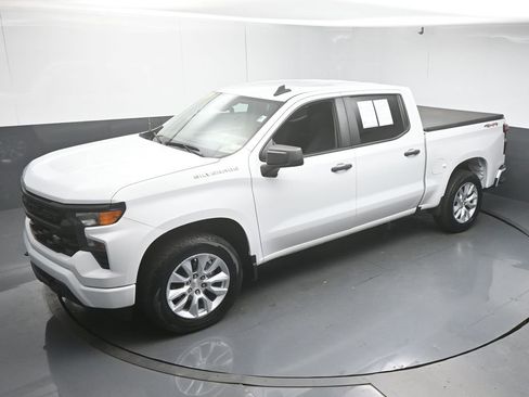 Used 2022 Chevrolet Silverado 1500 Custom AWD/4WD image 41