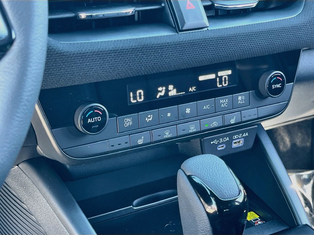 New 2026 Subaru Outback Limited AWD/4WD image 16