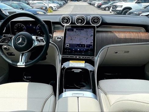 Used 2026 Mercedes-Benz GLC 300 4MATIC image 12