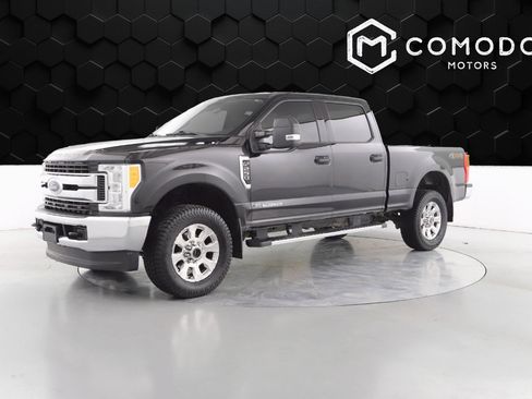 Used 2017 Ford F250 XLT w/ Snow Plow Prep Package image 7