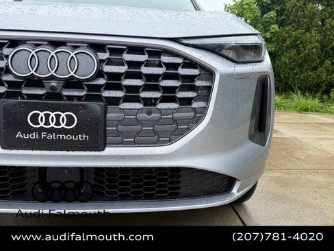 Used 2025 Audi Q5 Premium AWD/4WD image 4