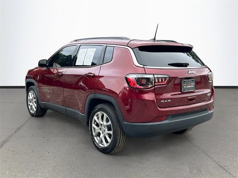 Certified 2022 Jeep Compass 4WD image 5