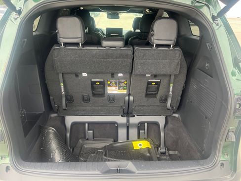 Used 2025 Toyota Sienna XLE Woodland Edition AWD/4WD image 14