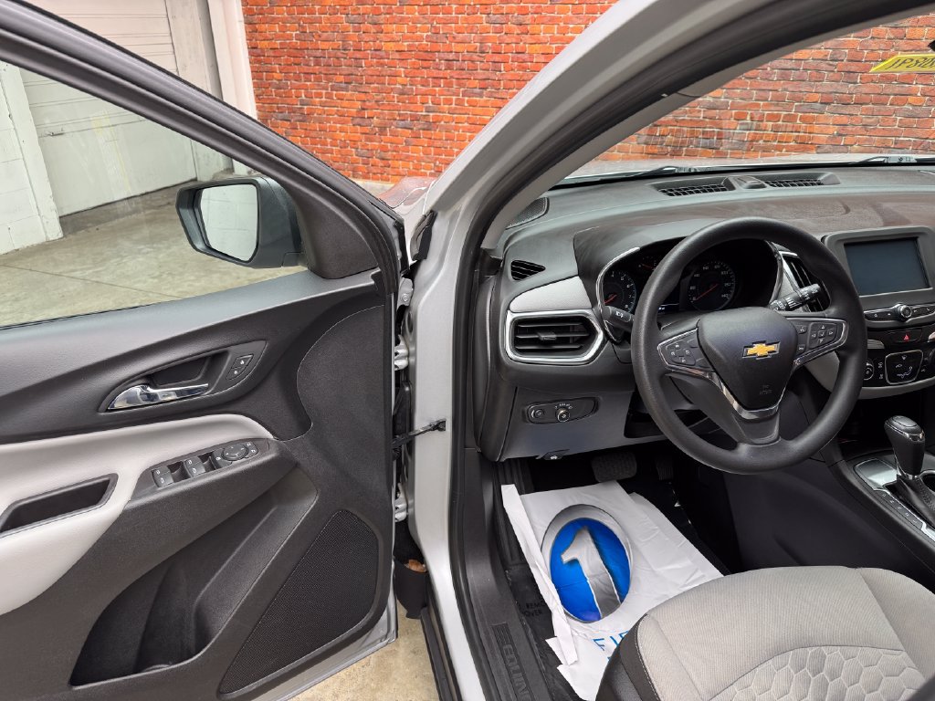 Used 2018 Chevrolet Equinox LS FWD image 7