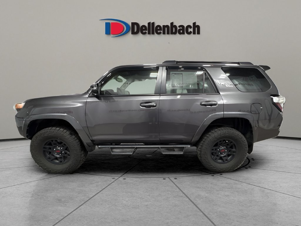 Used 2019 Toyota 4Runner TRD Off-Road Premium AWD/4WD image 2