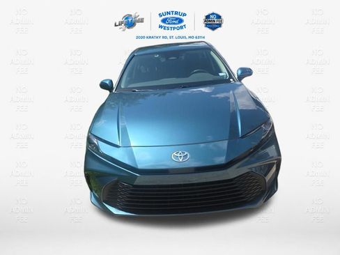 Used 2026 Toyota Camry LE FWD image 15
