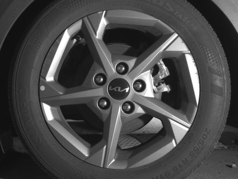 Used 2025 Kia K4 FWD image 14