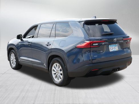 Used 2024 Toyota Grand Highlander AWD image 5