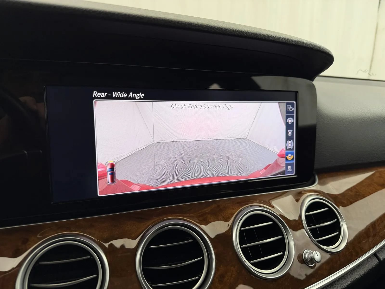 Used 2019 Mercedes-Benz E 450 4MATIC Wagon image 37