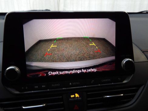 Used 2020 Nissan Altima 2.5 SR w/ Premium Package AWD/4WD image 16