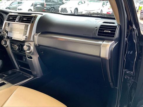Used 2021 Toyota 4Runner SR5 Premium w/ Moonroof Package RWD image 17