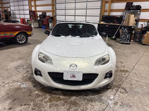 Used 2013 MAZDA MX-5 Miata Grand Touring w/ Premium Pkg image 2