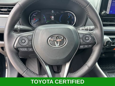 Used 2025 Toyota RAV4 SE AWD/4WD image 13