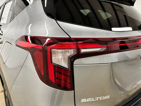 Used 2026 Kia Seltos EX w/ EX Sunroof Package FWD image 7