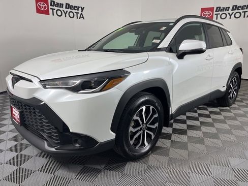 Certified 2024 Toyota Corolla Cross SE image 21