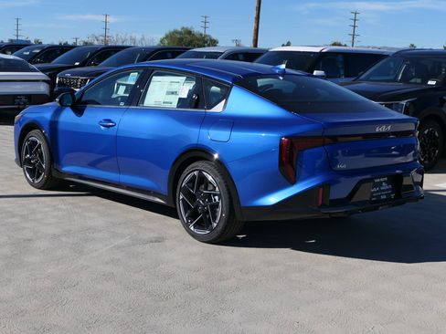 New 2025 Kia K4 GT-Line image 5