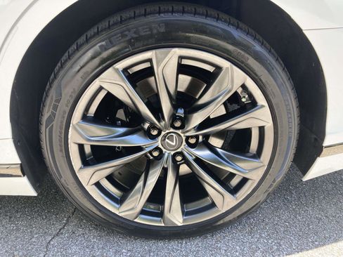 Used 2018 Lexus LS 500 F Sport w/ Accessory Package (Z2) RWD image 13