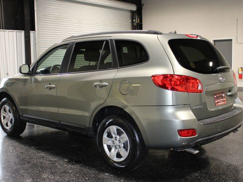 Used 2009 Hyundai Santa Fe GLS FWD image 5