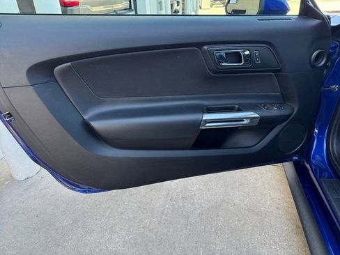 Used 2016 Ford Mustang GT image 4