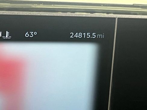 Used 2025 Lincoln Navigator Reserve image 16