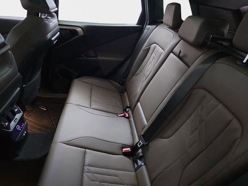 Used 2025 BMW X3 xDrive30i w/ Premium Package image 17