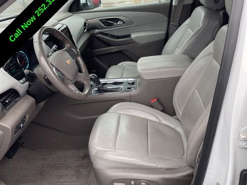 Used 2019 Chevrolet Traverse LT w/ LT Premium Package image 11