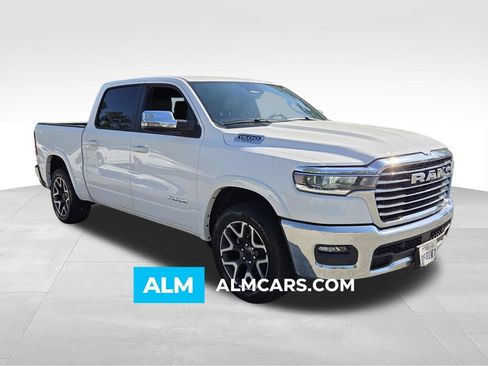 Used 2025 RAM 1500 Laramie AWD/4WD image 1