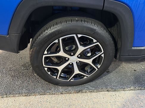 Used 2024 Jeep Compass Limited image 35