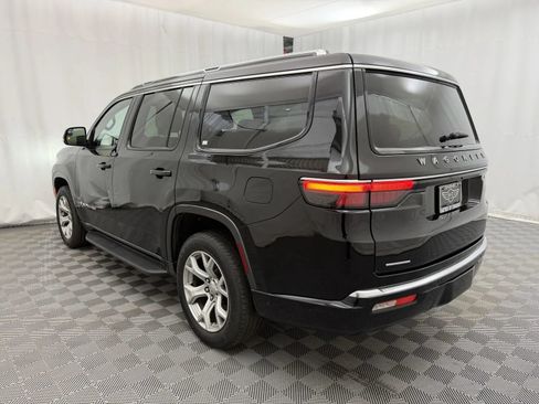 Used 2022 Jeep Wagoneer Series II AWD/4WD image 7