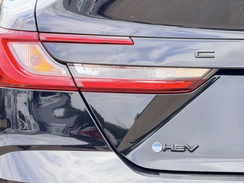 Used 2026 Toyota Camry SE FWD image 10