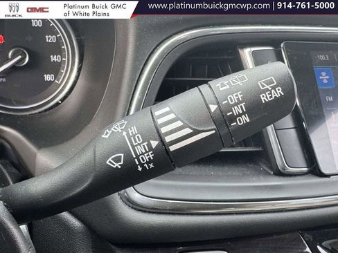 Used 2020 Buick Enclave Essence w/ LPO, Cargo Package image 23