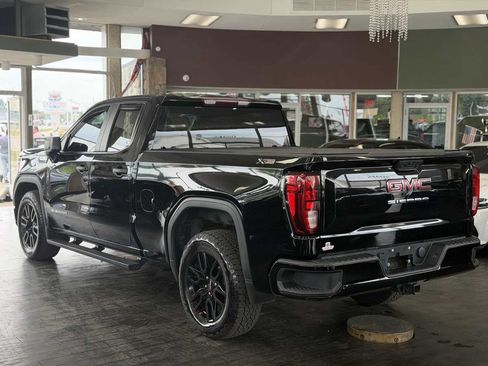 Used 2023 GMC Sierra 1500 Pro w/ Graphite Edition AWD/4WD image 12
