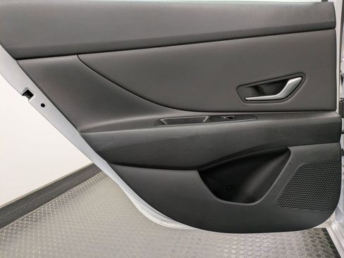 Certified 2021 Hyundai Elantra SEL w/ Convenience + Premium Package FWD image 22