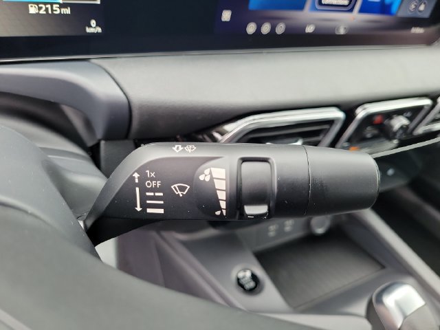 New 2027 Nissan Sentra SV w/ Floor Mat Package FWD image 23