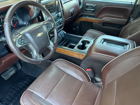 Used 2017 Chevrolet Silverado 2500 High Country w/ Duramax Plus Package AWD/4WD image 10