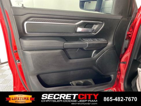 Used 2025 RAM 1500 Big Horn AWD/4WD image 12